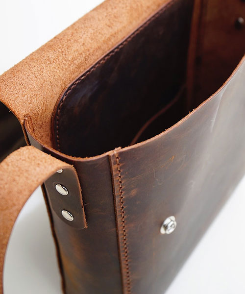 Atleather Unisex Fermuarlı Postacı Çantası